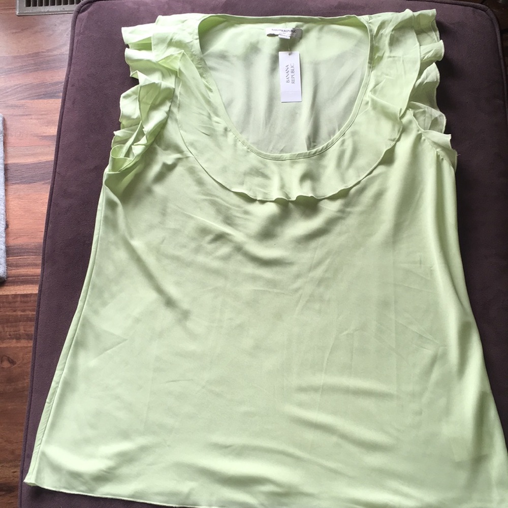 NWT Banana Republic Ruffled Sleeve/Neck Scoop Tank